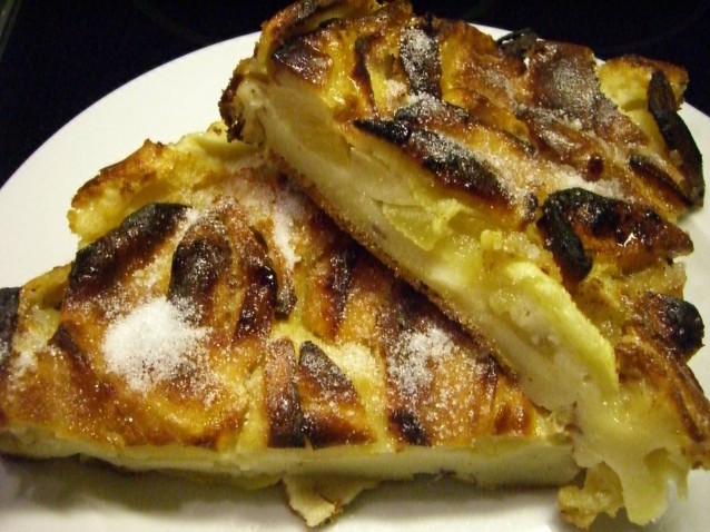 Apfel-Birnen-Kuchen (Flangnarde)
